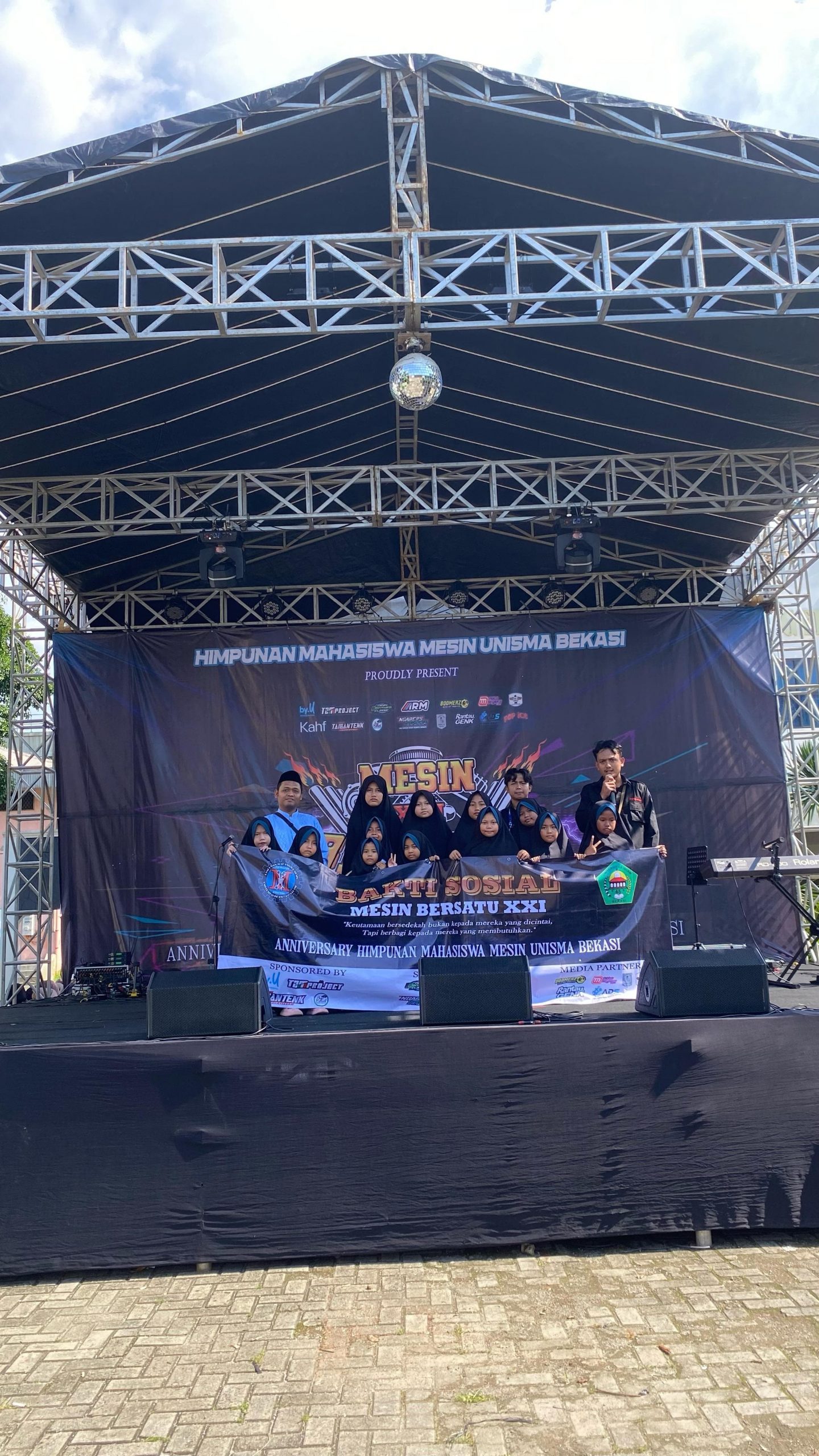 santunan anak yatim mesin bersatu unisma bekasi universitas islam 45 (2)