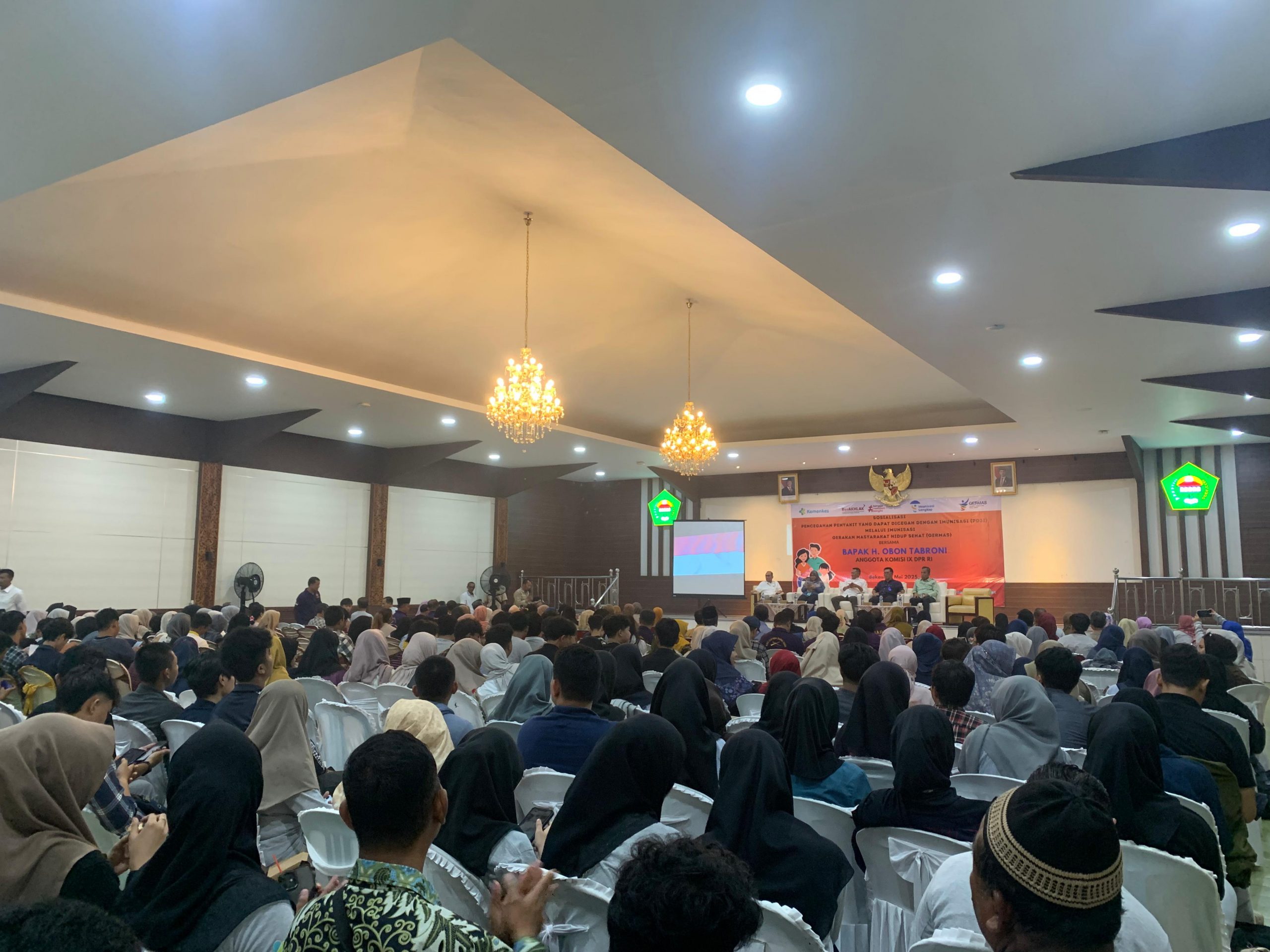 UNISMA Bekasi Dukung GERMAS Sosialisasi Pentingnya Imunisasi Bersama H. Obon Tabroni, Anggota Komisi IX DPR RI (2)