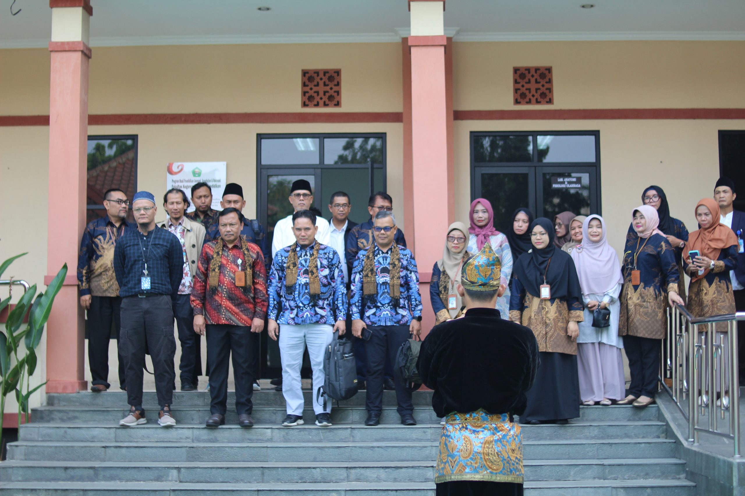 UNISMA Bekasi Dorong Kualitas Pendidikan Olahraga Prodi PJKR S1 Raih Akreditasi Unggul (15) UNISMA Bekasi Dorong Kualitas Pendidikan Olahraga Prodi PJKR S1 Raih Akreditasi Unggul (15)