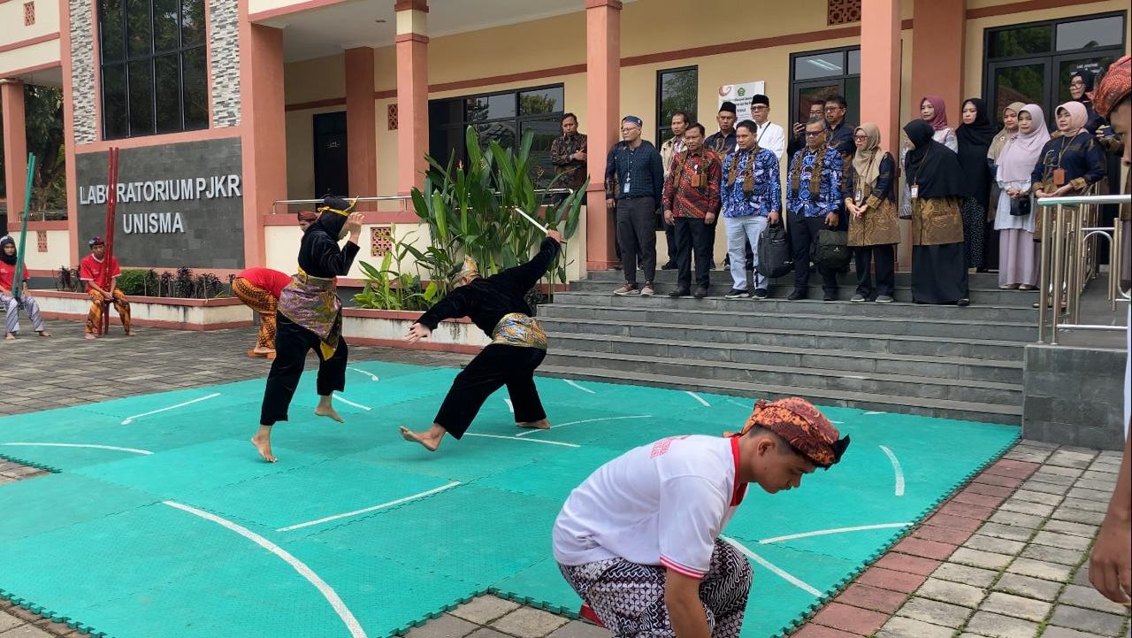 UNISMA Bekasi Dorong Kualitas Pendidikan Olahraga Prodi PJKR S1 Raih Akreditasi Unggul (18) UNISMA Bekasi Dorong Kualitas Pendidikan Olahraga Prodi PJKR S1 Raih Akreditasi Unggul (18)