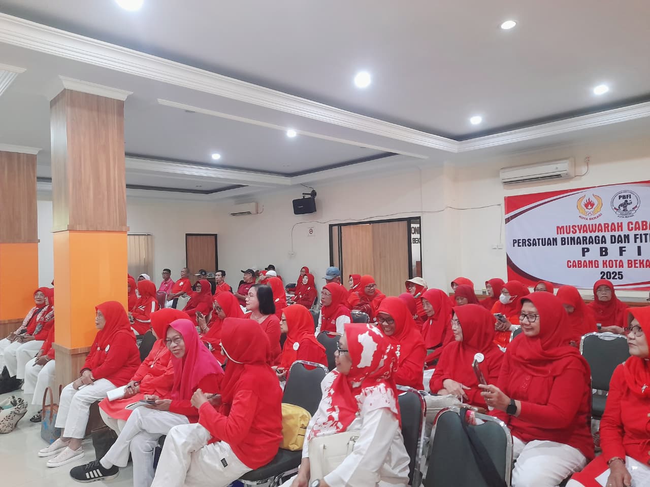 SEKOLAH LANSIA DI KOTA BEKASI MEMBAHAS CARA MENGELOLA KEUANGAN DI MASA TUA (2)
