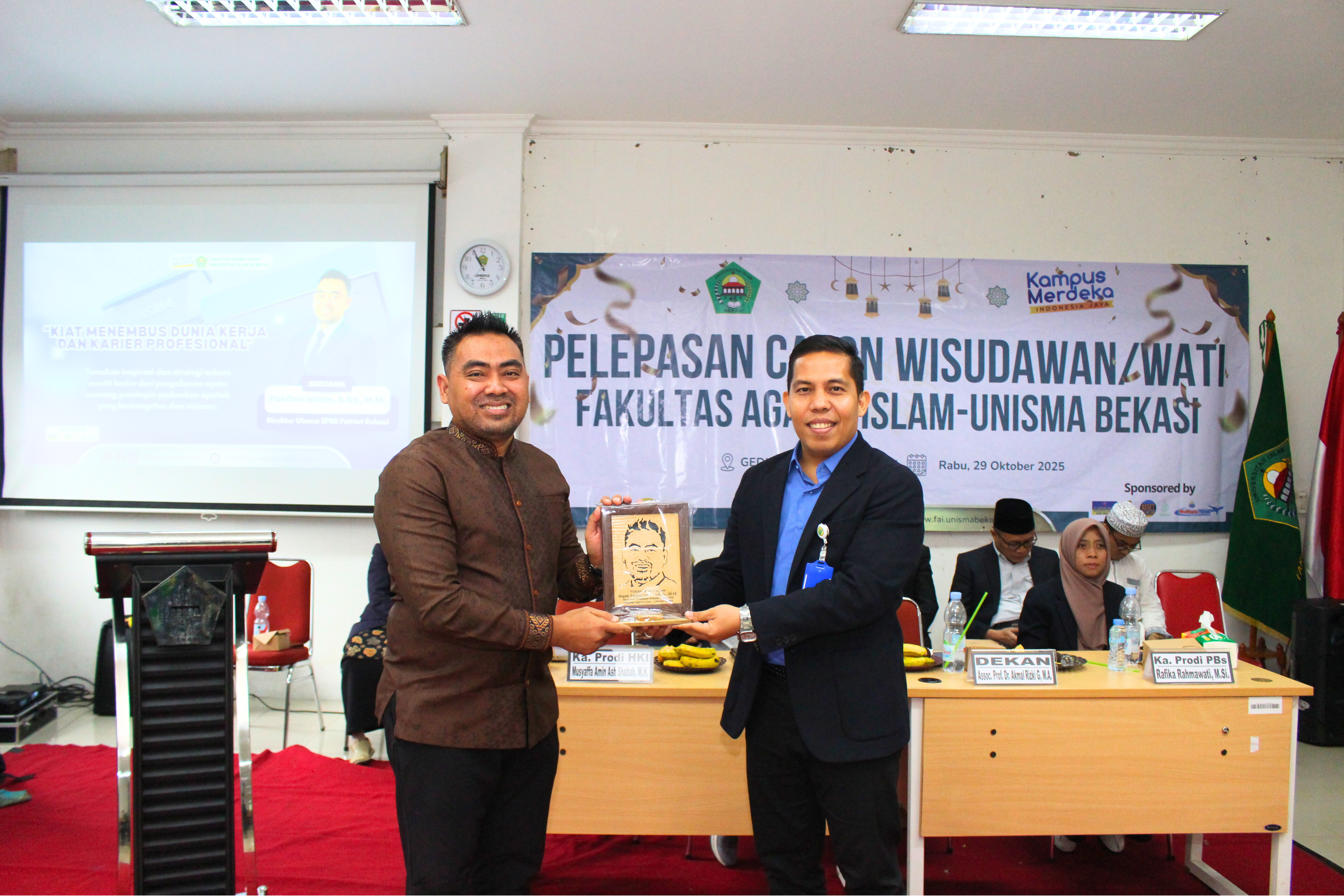 FAI UNISMA Bekasi Gelar Pelepasan dan Pembekalan Alumni PAI Jelang Wisuda 2025 FAI UNISMA Bekasi Gelar Pelepasan dan Pembekalan Alumni Jelang Wisuda 2025 (2)