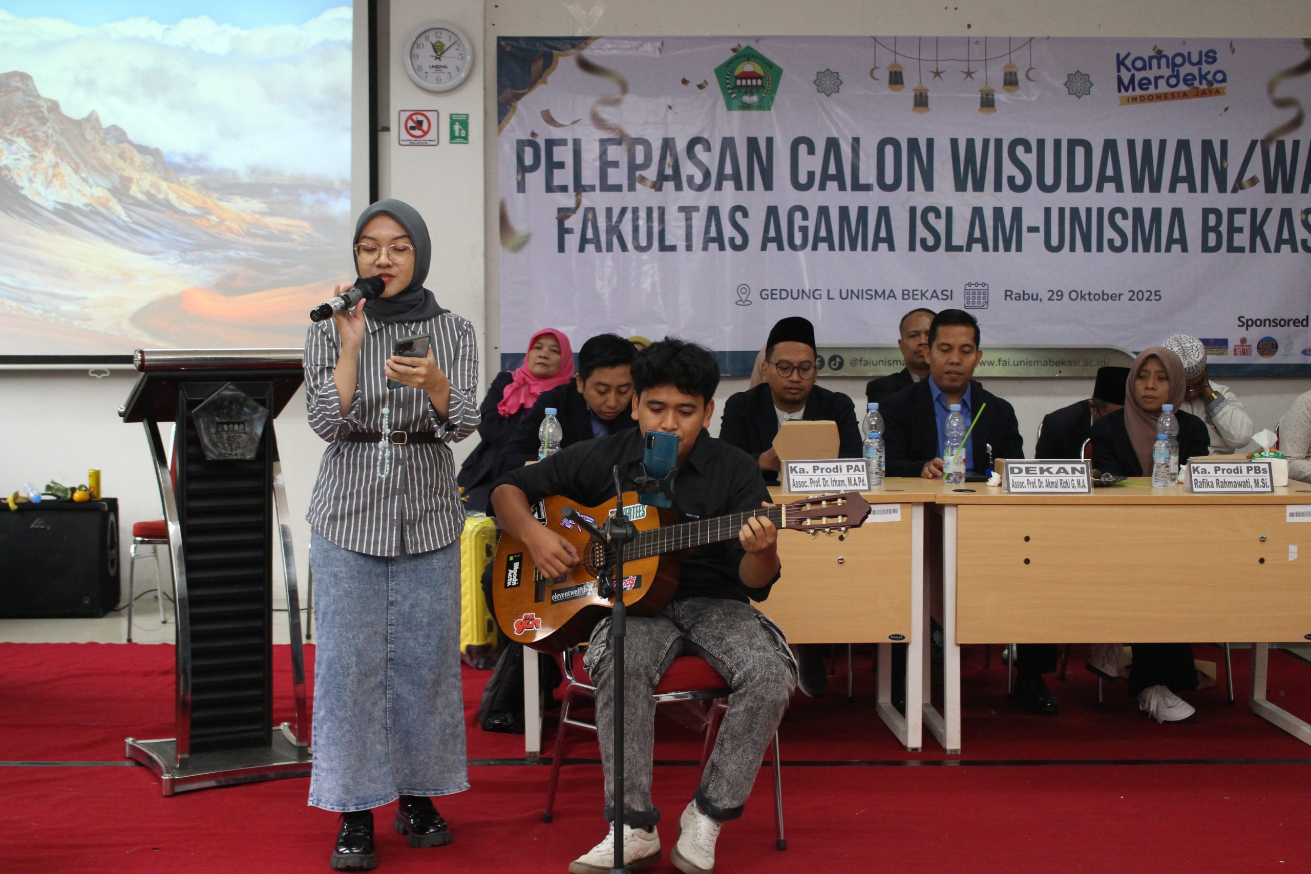 FAI UNISMA Bekasi Gelar Pelepasan dan Pembekalan Alumni PAI Jelang Wisuda 2025 FAI UNISMA Bekasi Gelar Pelepasan dan Pembekalan Alumni Jelang Wisuda 2025 (6)