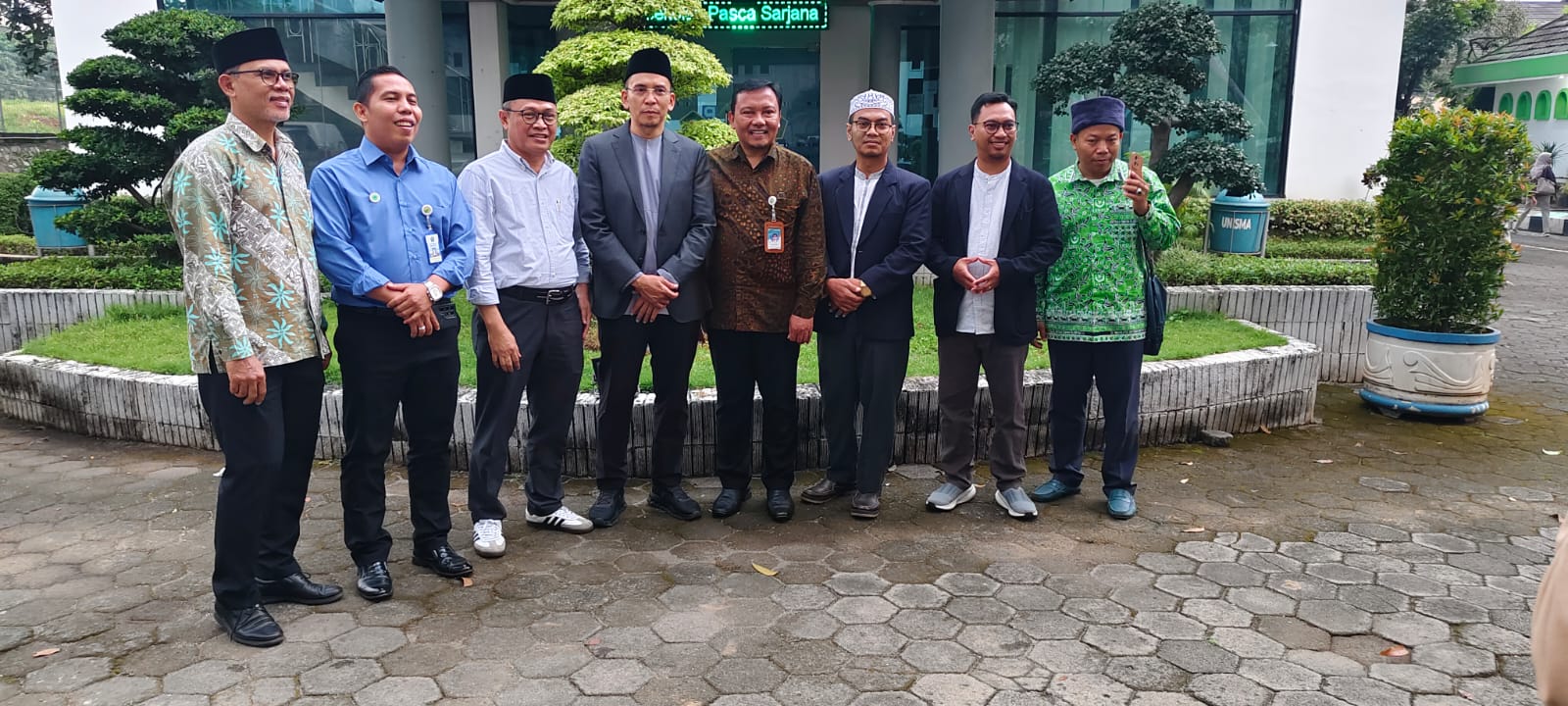 PAI UNISMA Bekasi dan FKUB Kota Bekasi Gelar Seminar Nasional Tuan Guru Bajang Ajak Mahasiswa PAI Bijak di Era Digital (2)