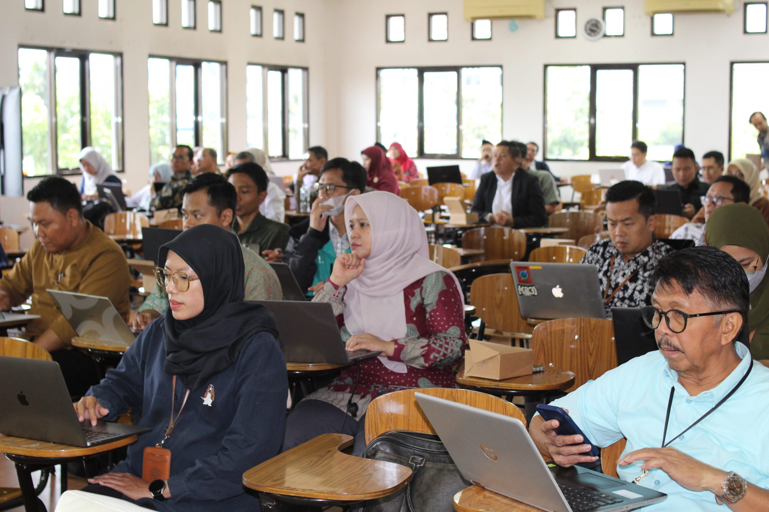 UNISMA BekasiUM.ID Bersama Majlis Dikti Litbang PP Muhammadiyah Gelar Workshop Penyusunan Renstra dan Kurikulum OBE Sesuai Permen 39 Tahun 2025 (14)ff