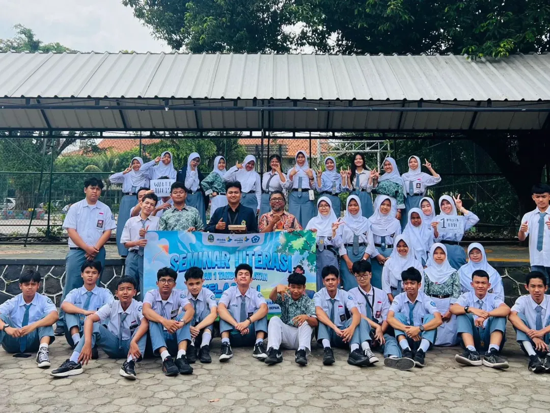 Mahasiswa PAI menjadi penilai seminar kelas di SMAN 1 Tambun Selatan (Bonlap) Kerjasama Program (1)