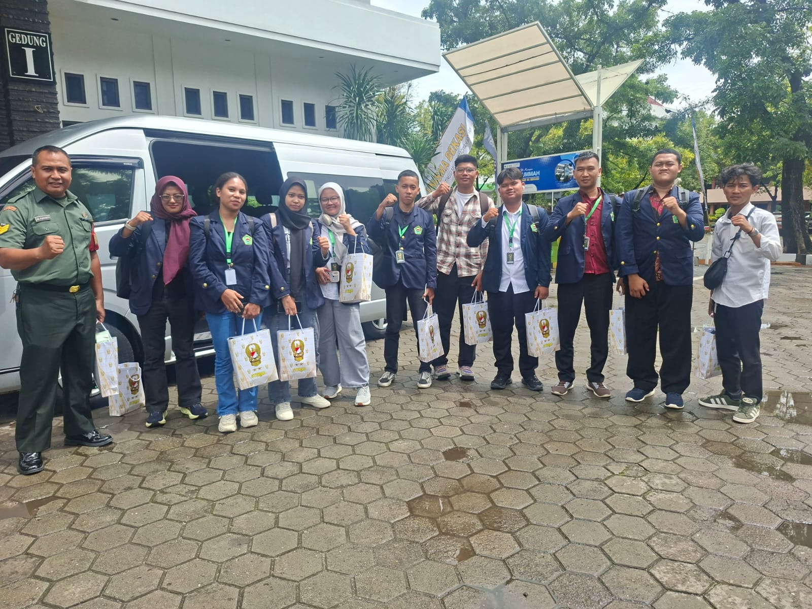 Mahasiswa UNISMA Bekasi Ikuti Giat Pembinaan Pangdam Jaya 2025 (3)