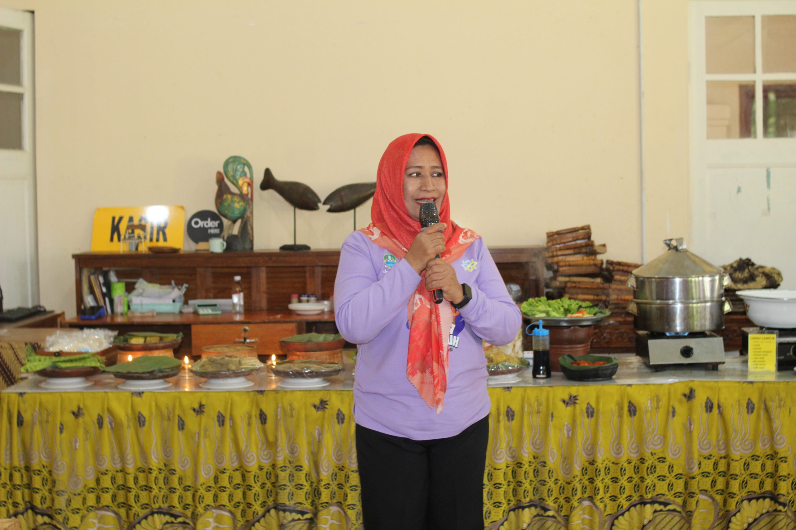 Pelepasan Sekolah Lansia Bersinar Kecamatan Bekasi Selatan Standar 2 Wujud Kebahagiaan dan Semangat Belajar di Usia Emas (8)