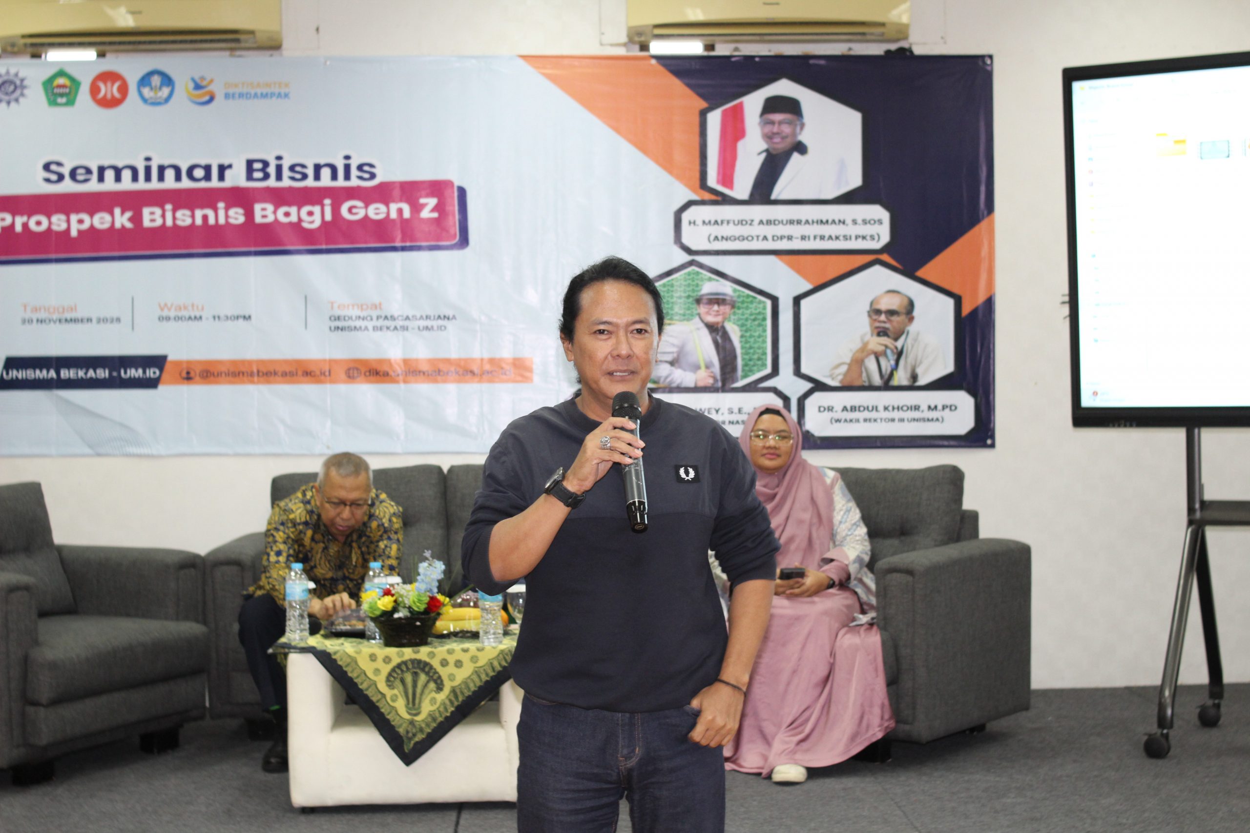 Seminar Bisnis “Prospek Bisnis bagi Gen Z” Hadirkan Wawasan Kewirausahaan bagi Mahasiswa UNISMA Bekasi (15)