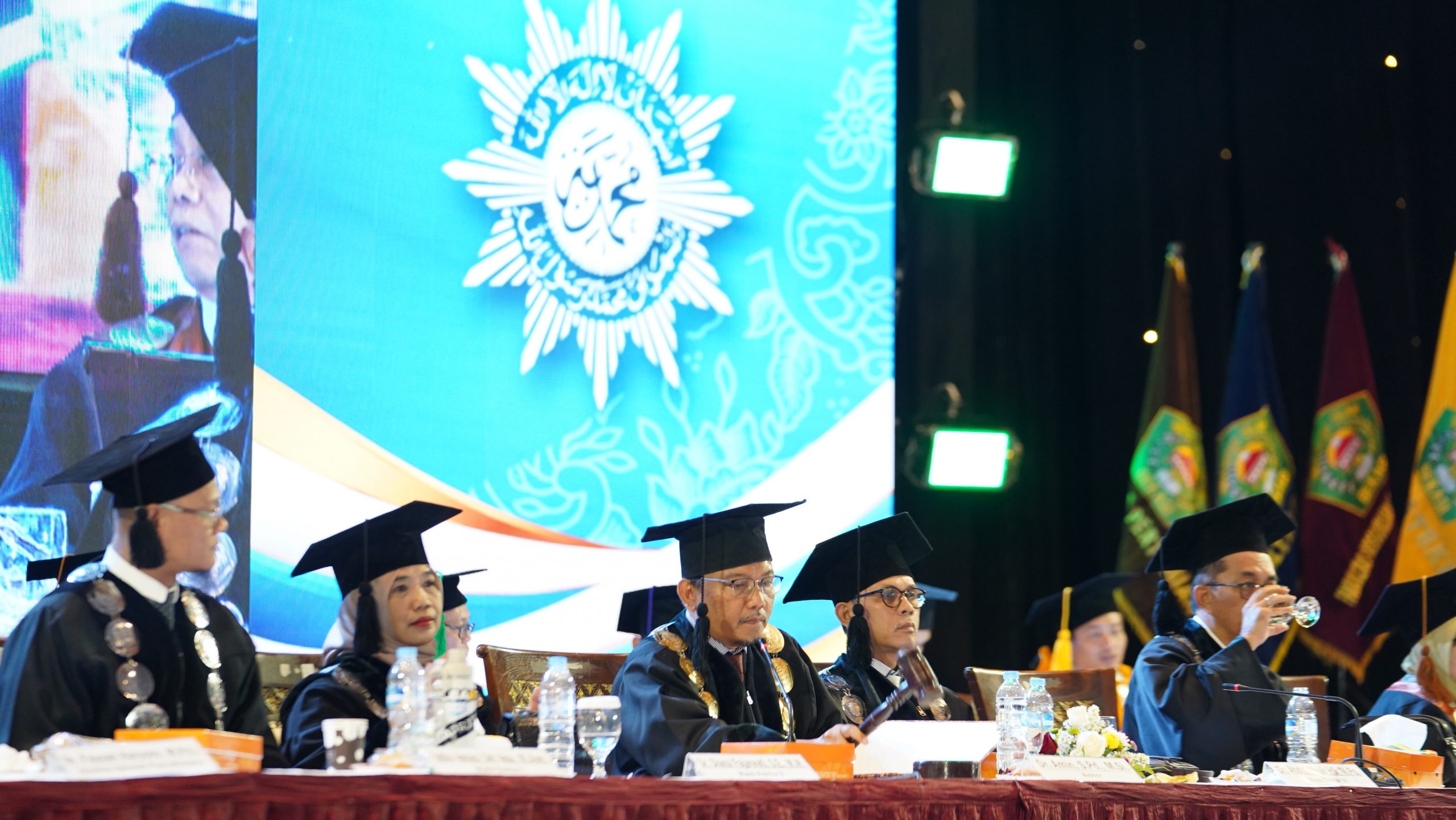UNISMA Bekasi Gelar Wisuda ke-46 di TMII, 908 Wisudawan Siap Jadi Insan Khairu Ummah (7) UNISMA Bekasi Gelar Wisuda ke-46 di TMII, 908 Wisudawan Siap Jadi Insan Khairu Ummah (7)