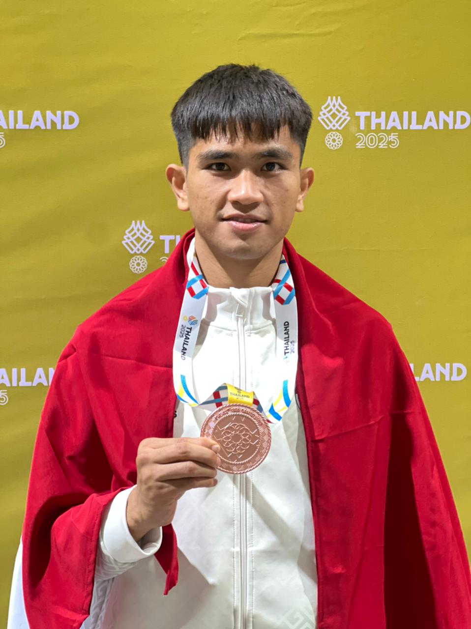 Indra Hutagalung, Mahasiswa PJKR UNISMA Bekasi Raih Medali Perunggu Muaythai di SEA Games 2025 Thailand (1)