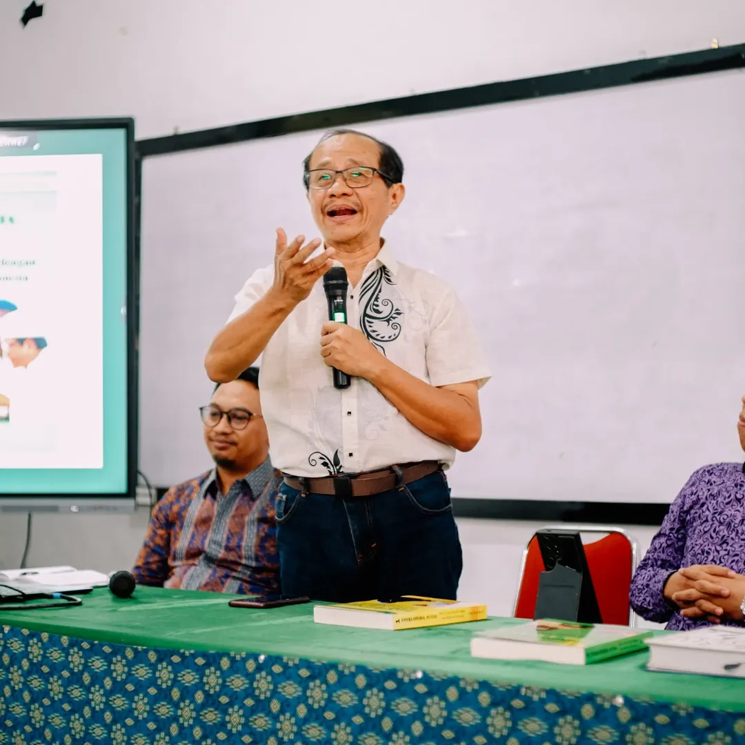 KULIAH TAMU LINTAS IMAN- MEMPERKUAT RELASI ISLAM DAN KRISTEN DI INDONESIAPada hari Kamis, 26 Fe-1